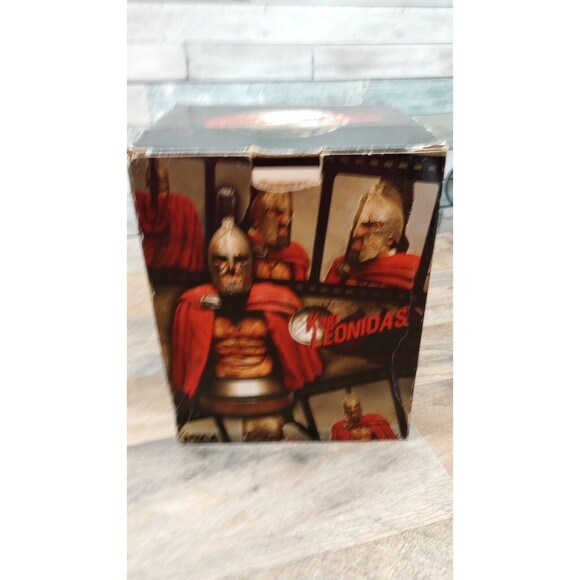 NECA King Leonidas Resin Mini Bust THIS IS SPARTA! Original Box - Picture 16 of 16